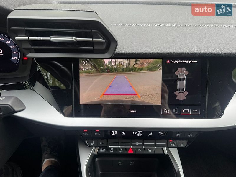Седан Audi A3 2022 в Чернівцях