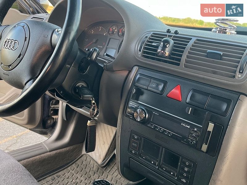 Хетчбек Audi A3 2000 в Кролевці