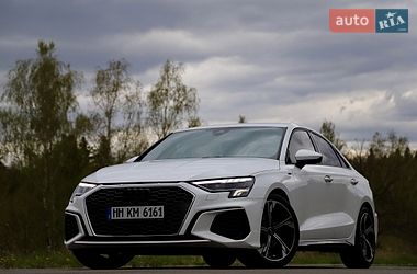 Седан Audi A3 2021 в Трускавці