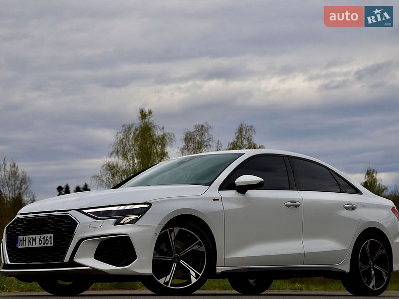 Седан Audi A3 2021 в Трускавці