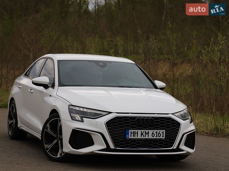 Седан Audi A3 2021 в Трускавці