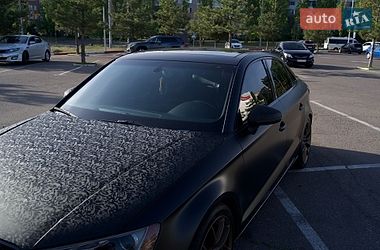 Седан Audi A3 2015 в Николаеве