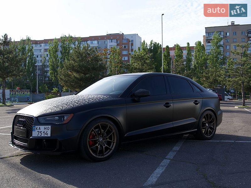 Седан Audi A3 2015 в Николаеве