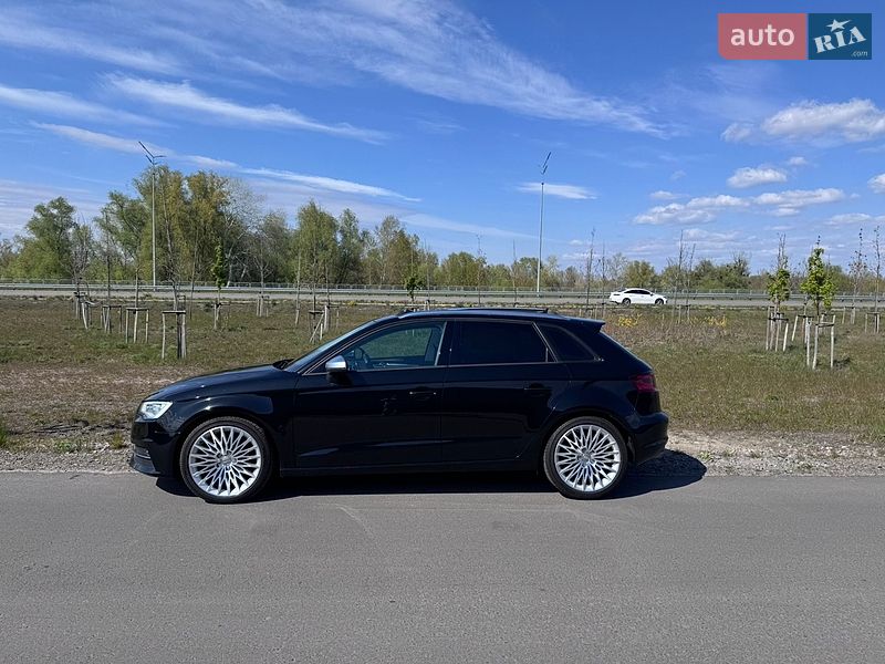 Хэтчбек Audi A3 2016 в Киеве