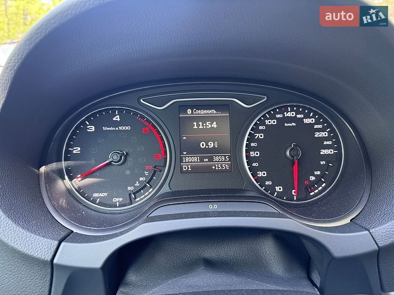 Хэтчбек Audi A3 2016 в Киеве
