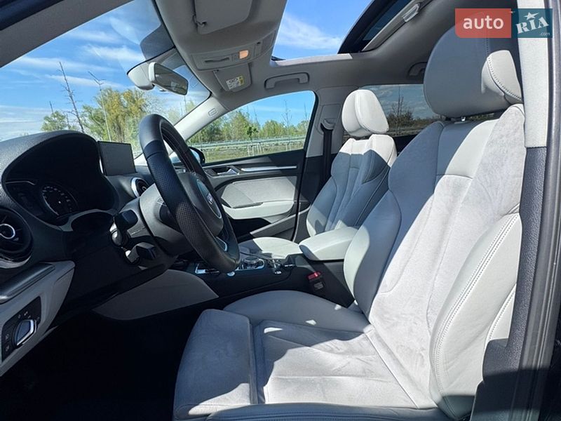 Хэтчбек Audi A3 2016 в Киеве