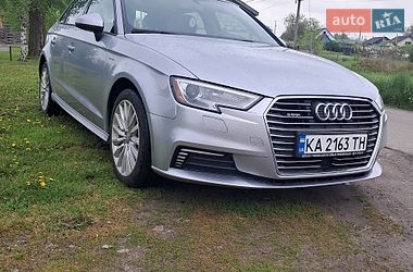 Хетчбек Audi A3 2017 в Києві