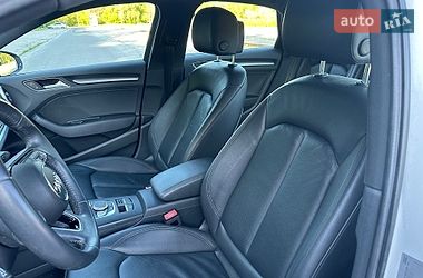 Седан Audi A3 2019 в Днепре