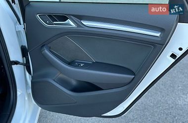 Седан Audi A3 2019 в Днепре