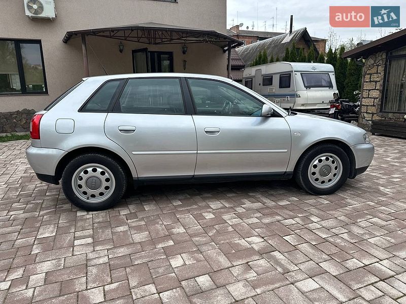 Хетчбек Audi A3 2000 в Вінниці