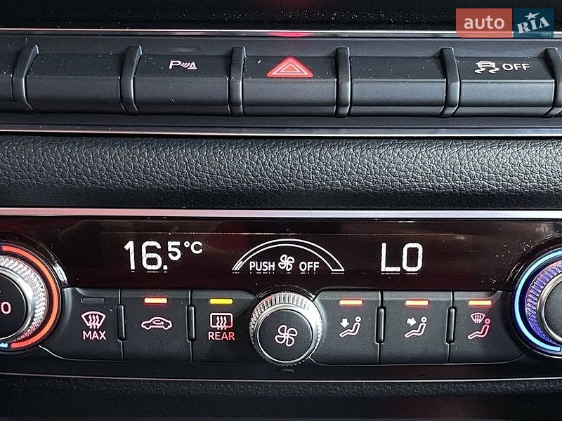 Седан Audi A3 2016 в Львове