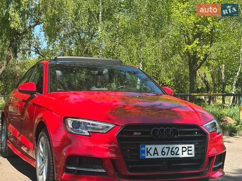 Седан Audi A3 2016 в Ровно