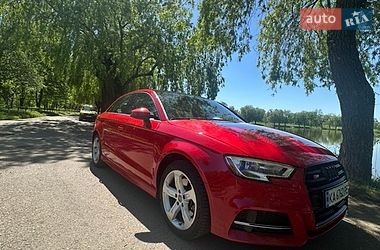 Седан Audi A3 2016 в Ровно