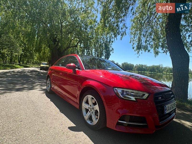 Седан Audi A3 2016 в Ровно