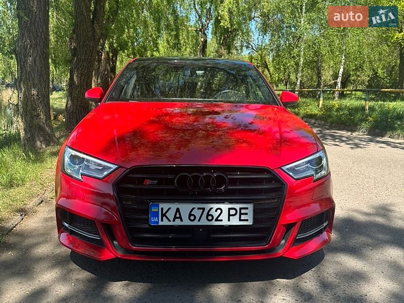 Седан Audi A3 2016 в Ровно