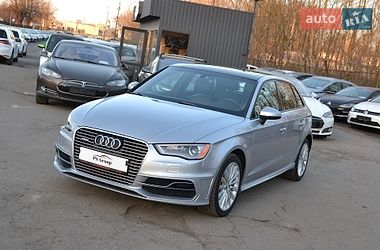 Хэтчбек Audi A3 2016 в Луцке
