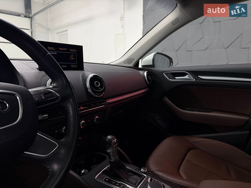 Хэтчбек Audi A3 2015 в Тернополе
