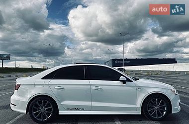 Седан Audi A3 2015 в Киеве