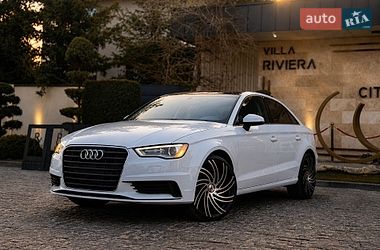 Седан Audi A3 2015 в Львове