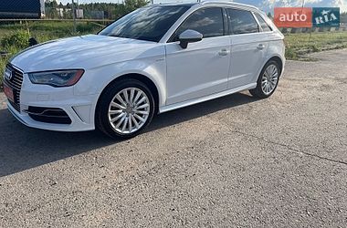Хетчбек Audi A3 2016 в Львові