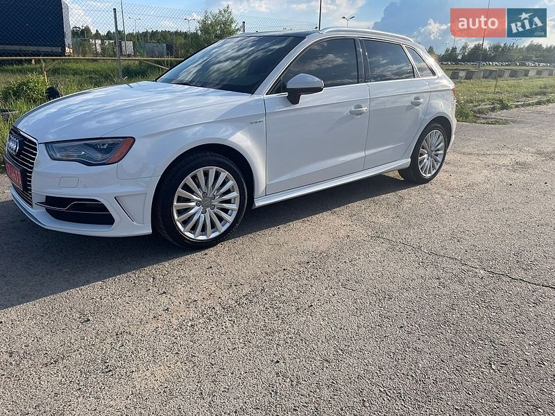 Хетчбек Audi A3 2016 в Львові