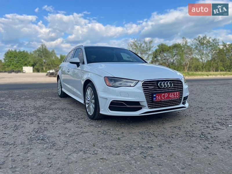 Хетчбек Audi A3 2016 в Львові