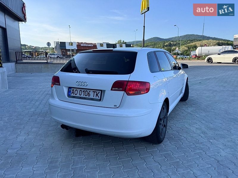 Хетчбек Audi A3 2009 в Мукачевому