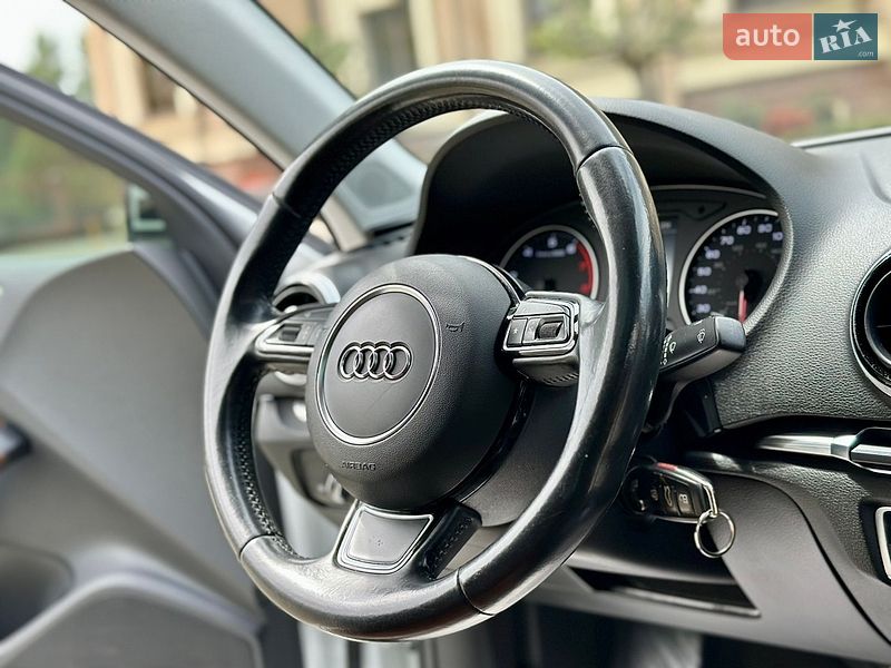 Седан Audi A3 2015 в Києві
