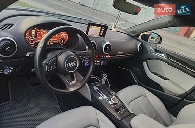 Седан Audi A3 2018 в Вінниці