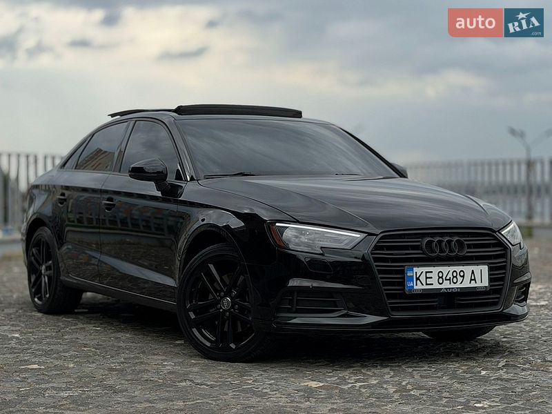 2017 Audi A3, VIN WAUB8GFF7J1005436:plate — фото 1 (autoria)