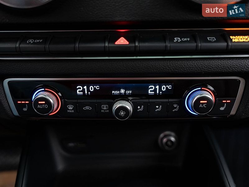Седан Audi A3 2018 в Києві