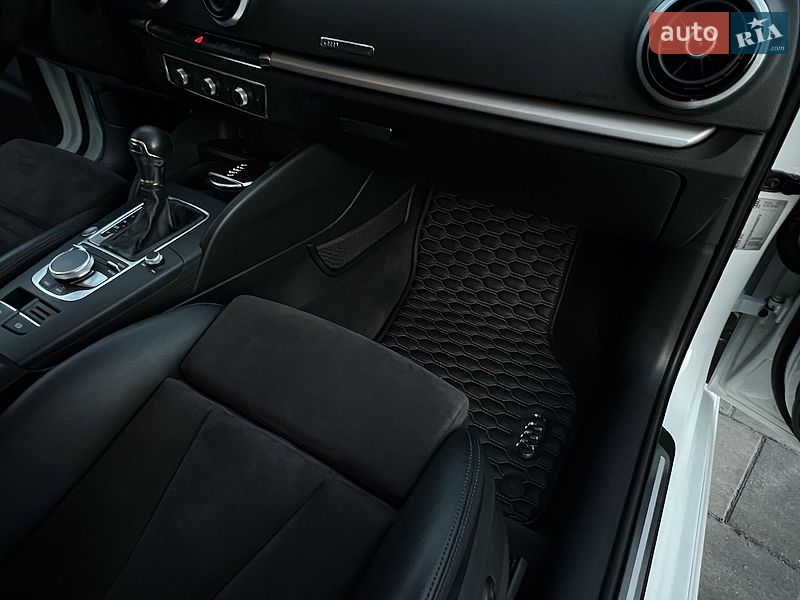 Хетчбек Audi A3 2016 в Києві