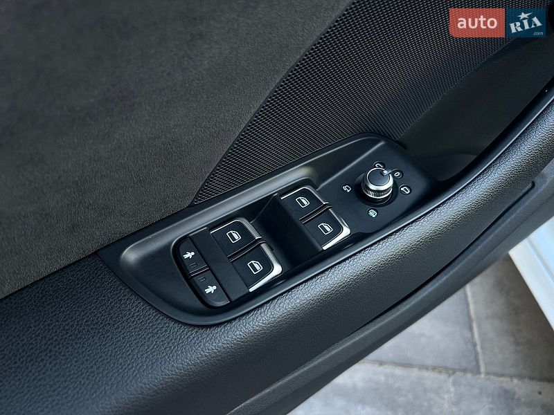 Хетчбек Audi A3 2016 в Києві