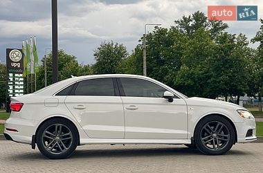 Седан Audi A3 2016 в Кременчуці