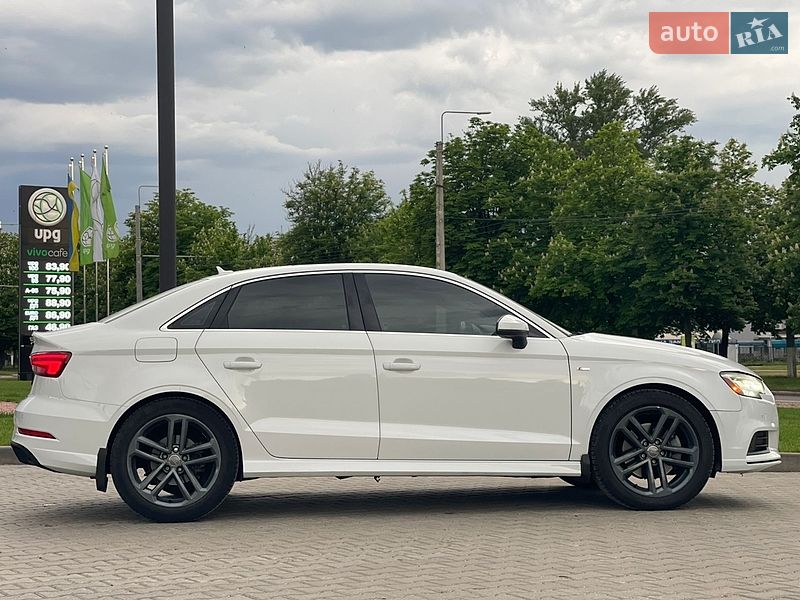 Седан Audi A3 2016 в Кременчуці