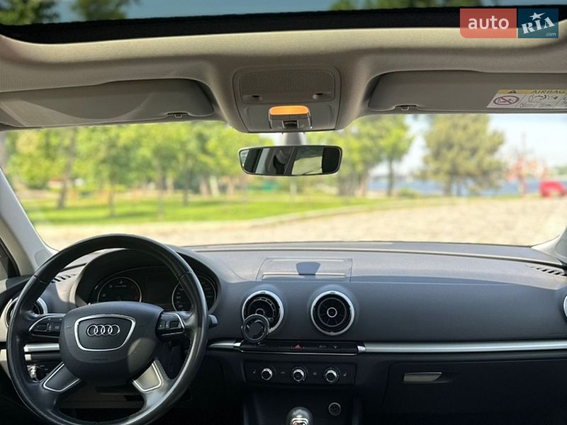 Хэтчбек Audi A3 2015 в Киеве