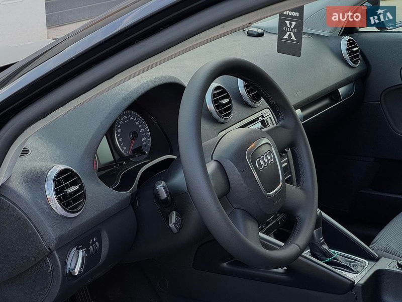 Хэтчбек Audi A3 2011 в Вознесенске
