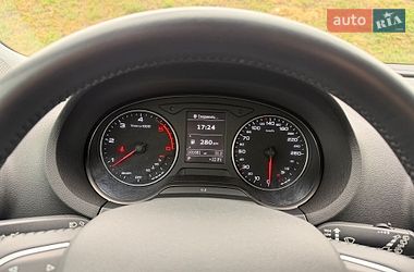 Хетчбек Audi A3 2015 в Стрию