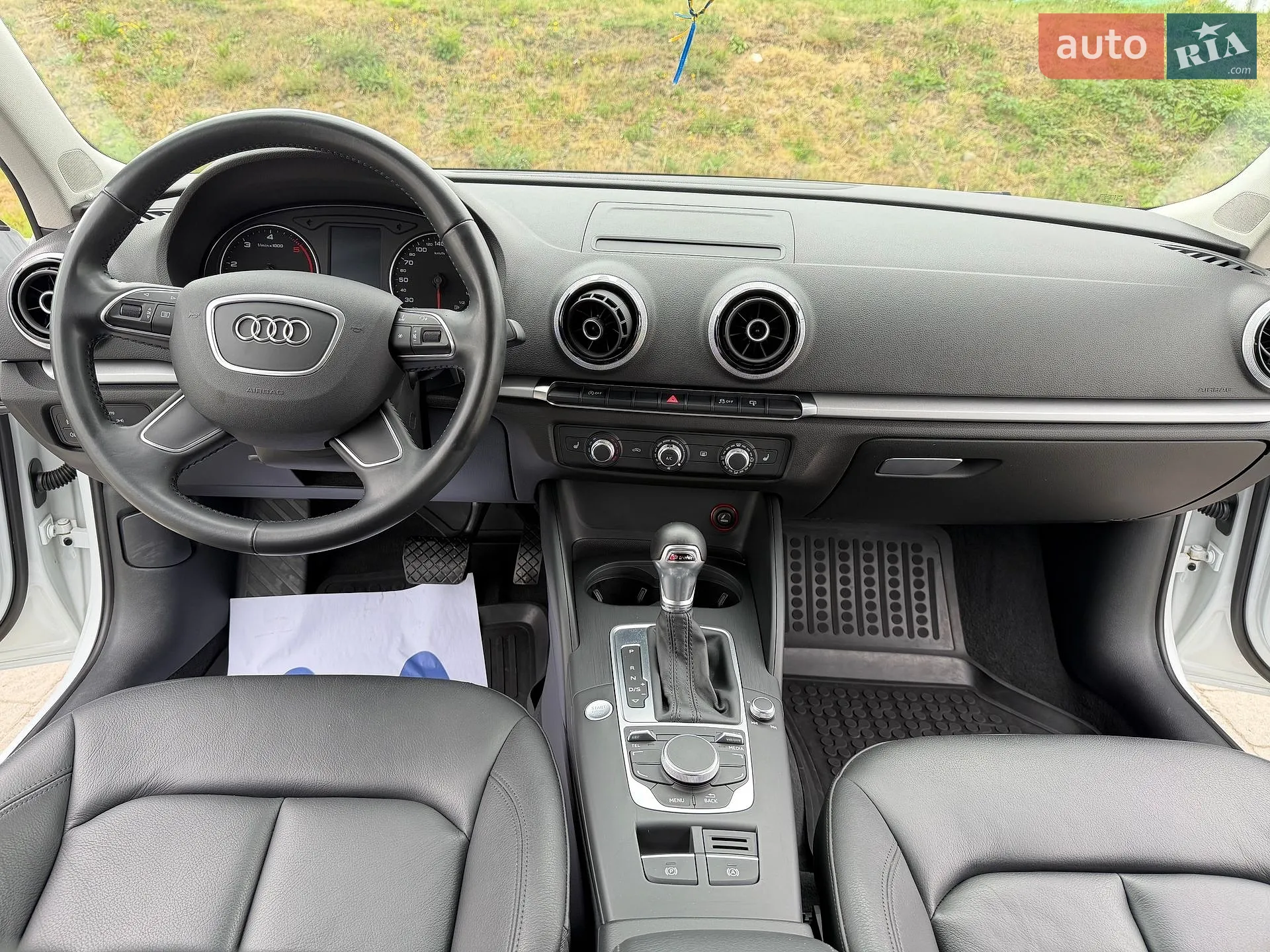 Audi A3 2015 VIN WAUZZZ8V9GA103288 фото оголошення 10 з 12
