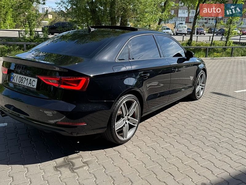 Седан Audi A3 2016 в Киеве