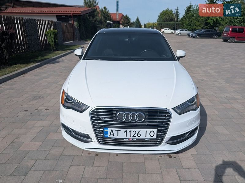 Хэтчбек Audi A3 2015 в Ивано-Франковске
