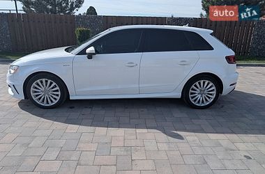 Хэтчбек Audi A3 2015 в Ивано-Франковске