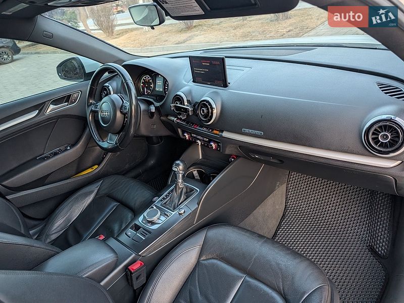 Хэтчбек Audi A3 2015 в Ивано-Франковске