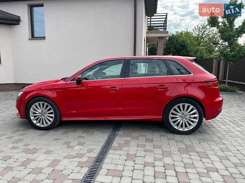 Хетчбек Audi A3 2017 в Вінниці