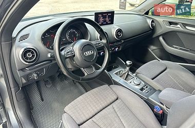 Хетчбек Audi A3 2013 в Чернівцях
