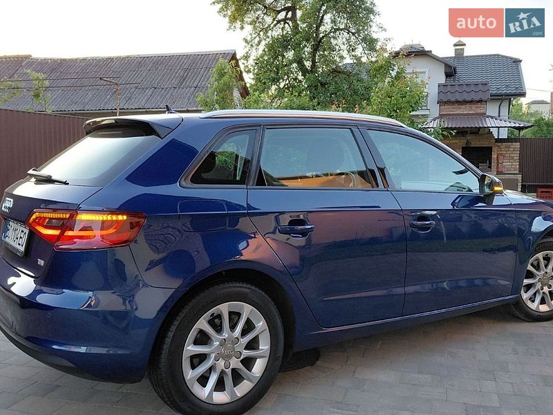 Хетчбек Audi A3 2014 в Бориславі