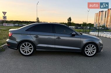 Седан Audi A3 2016 в Киеве