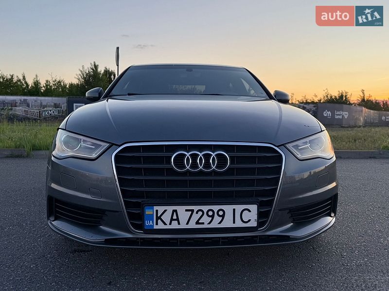 Седан Audi A3 2016 в Киеве