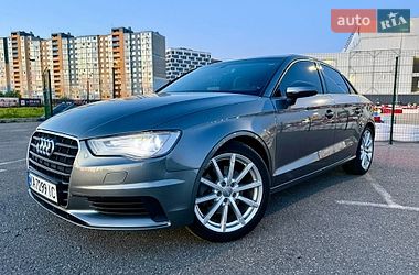Седан Audi A3 2016 в Киеве