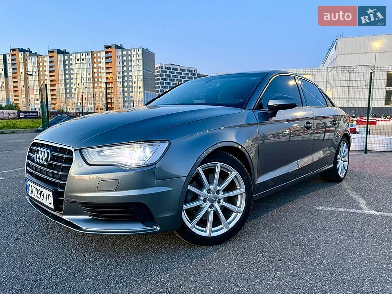 Седан Audi A3 2016 в Киеве